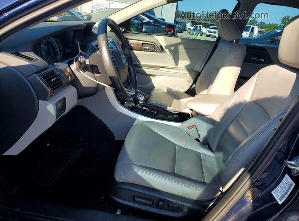 1HGCR2F81HA153683 2017 HONDA ACCORD Blue Front interior view