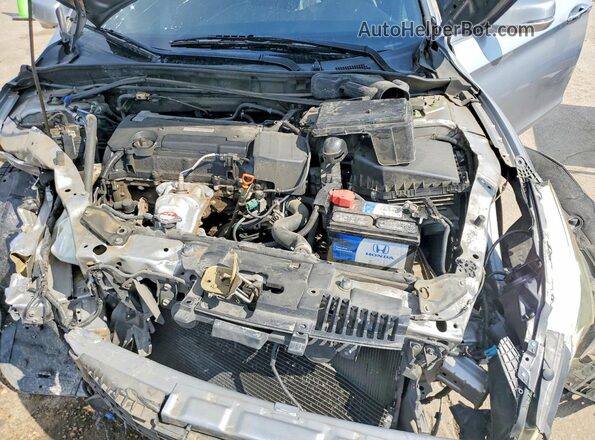 1HGCR2F81HA223067 2017 HONDA ACCORD Silver Սալոնի հետևի տեսք