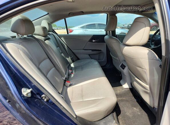 1HGCR2F82HA276196 2017 HONDA ACCORD Blue უკანა სავარძლების ხედი