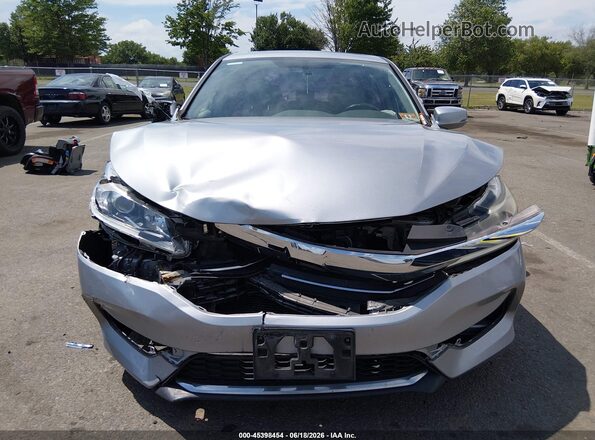 1HGCR2F86GA163916 2016 HONDA ACCORD Silver Widok z przodu