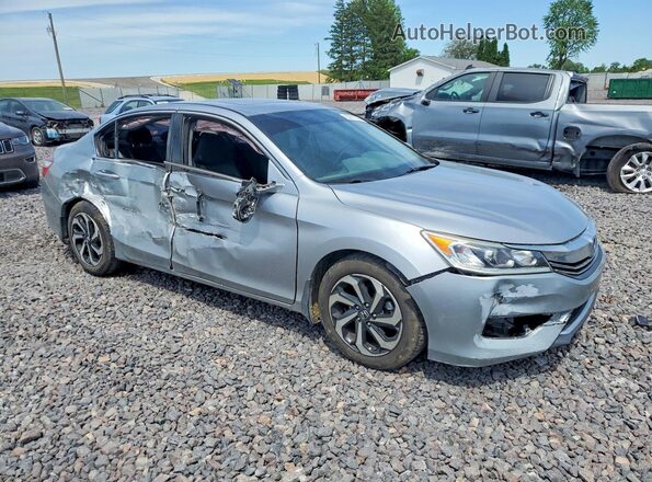 1HGCR2F8XHA254981 2017 HONDA ACCORD White Przód prawy