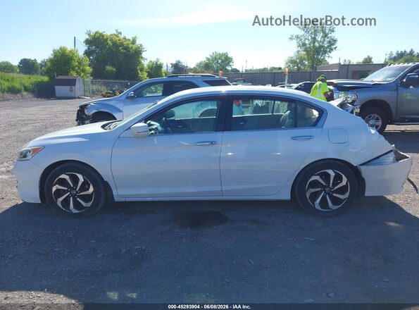 1HGCR2F91GA219608 2016 HONDA ACCORD White 