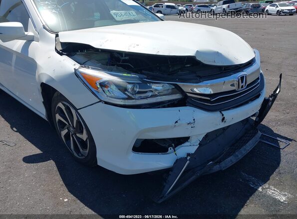 1HGCR2F93HA048555 2017 HONDA ACCORD White Դիմացի տեսք