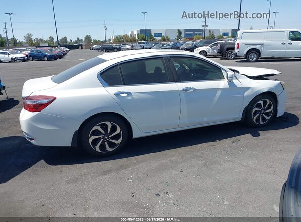 1HGCR2F93HA048555 2017 HONDA ACCORD White Սարքավորումների վահանակի տեսք