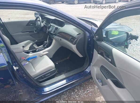 1HGCR3F07HA043852 2017 HONDA ACCORD Blue Widok wnętrza z przodu