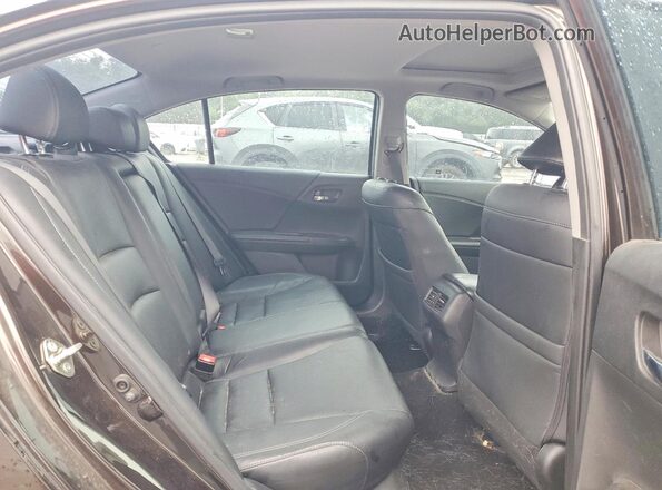 1HGCR3F80HA027062 2017 HONDA ACCORD Black Widok tylnych siedzeń