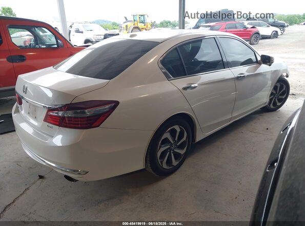 1HGCR3F81GA024752 2016 HONDA ACCORD Белый Задняя правая четверть