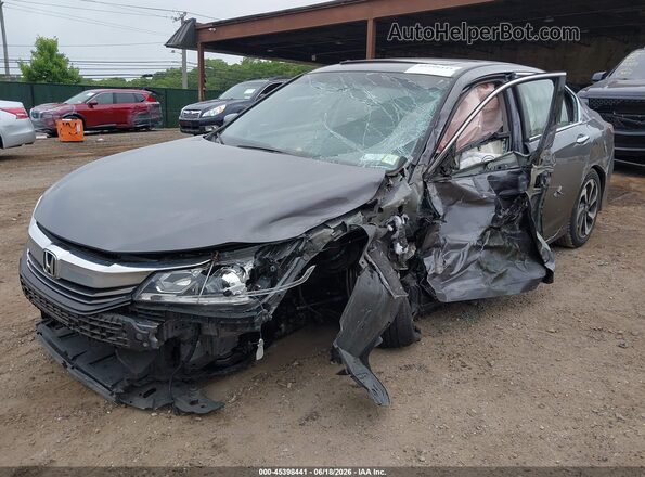1HGCR3F82HA042517 2017 HONDA ACCORD Gray Front left