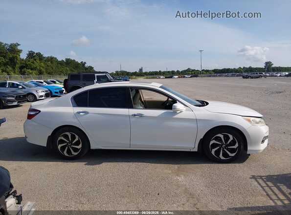 1HGCR3F87GA019538 2016 HONDA ACCORD White Սալոնի հետևի տեսք