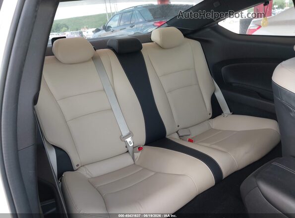 1HGCT1B83GA000075 2016 HONDA ACCORD White VIN կոդի պիտակի տեսք