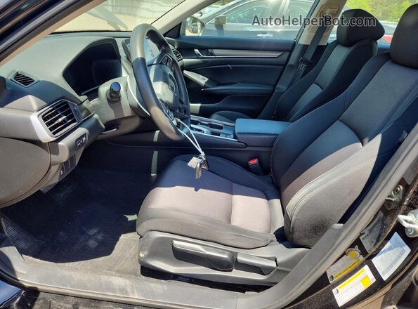 1HGCV1F11JA208485 2018 HONDA ACCORD Black Front interior view