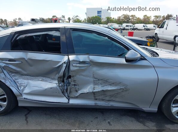 1HGCV1F12KA088763 2019 HONDA ACCORD Silver Widok wnętrza z tyłu