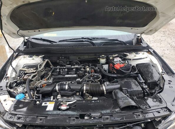 1HGCV1F13JA213560 2018 HONDA ACCORD White Սալոնի հետևի տեսք