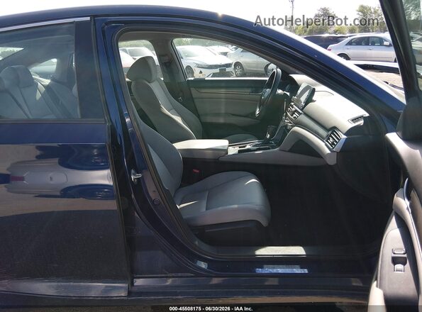 1HGCV1F15JA061264 2018 HONDA ACCORD Blue წინა სალონის ხედი