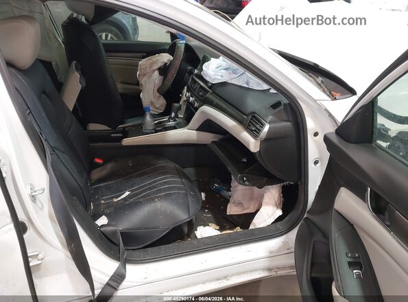 1HGCV1F16MA103980 2021 HONDA ACCORD Белый Вид салона спереди