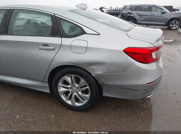 1HGCV1F17JA082567 2018 HONDA ACCORD Silver Vista frontal