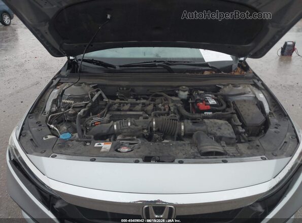 1HGCV1F17JA082567 2018 HONDA ACCORD Silver Vista trasera