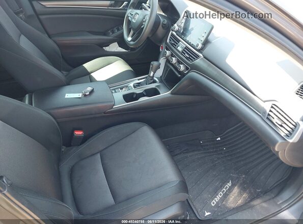 1HGCV1F18KA060126 2019 HONDA ACCORD Gray Vista interior delantera