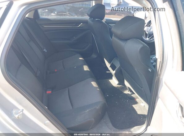 1HGCV1F19JA079377 2018 HONDA ACCORD Silver Widok naklejki z numerem VIN