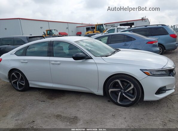 1HGCV1F30NA002968 2022 HONDA ACCORD White 360 interior view