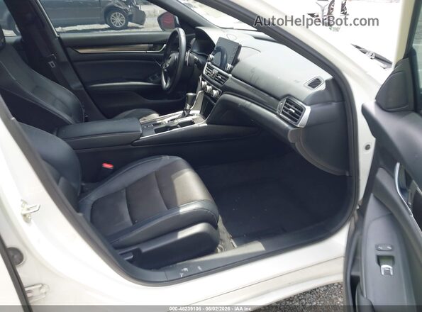 1HGCV1F31JA202011 2018 HONDA ACCORD White 