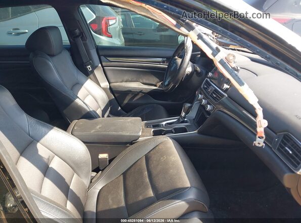 1HGCV1F32JA048330 2018 HONDA ACCORD Black Widok wnętrza z przodu
