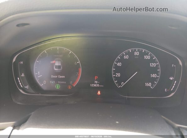 1HGCV1F32KA097495 2019 HONDA ACCORD Gray Widok tylnych siedzeń