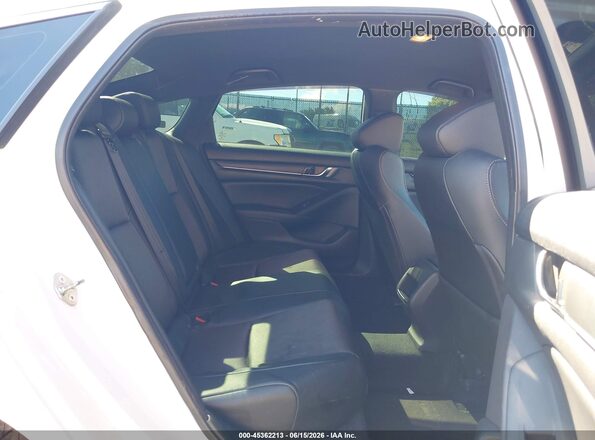 1HGCV1F33KA052467 2019 HONDA ACCORD White VIN կոդի պիտակի տեսք