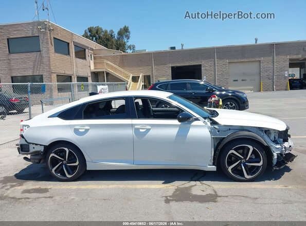1HGCV1F33NA031252 2022 HONDA ACCORD White Вид задньої частини салону