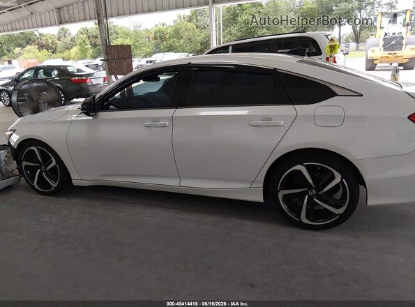 1HGCV1F36JA115317 2018 HONDA ACCORD White 