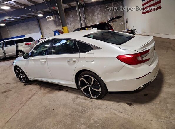 1HGCV1F36JA265850 2018 HONDA ACCORD White 