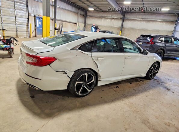 1HGCV1F36JA265850 2018 HONDA ACCORD White 