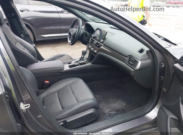 1HGCV1F37KA064847 2019 HONDA ACCORD Серебряный Вид салона спереди