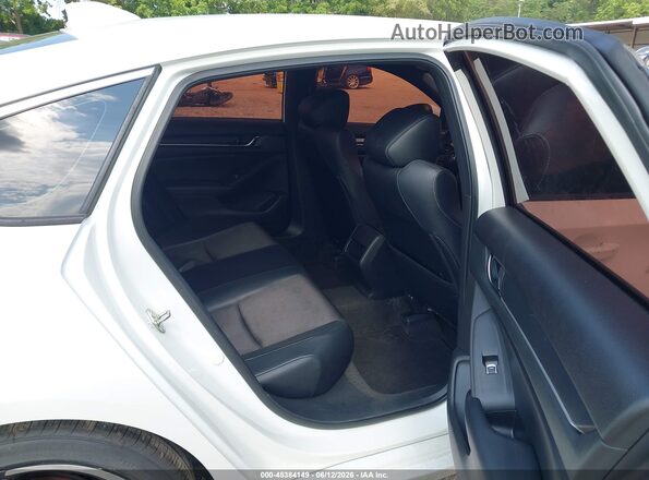 1HGCV1F39JA005992 2018 HONDA ACCORD White VIN կոդի պիտակի տեսք