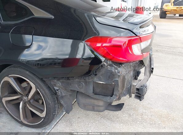 1HGCV1F39JA068090 2018 HONDA ACCORD Black Вид спереду