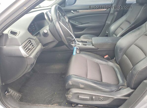 1HGCV1F39JA097329 2018 HONDA ACCORD Silver Սալոնի դիմացի տեսք