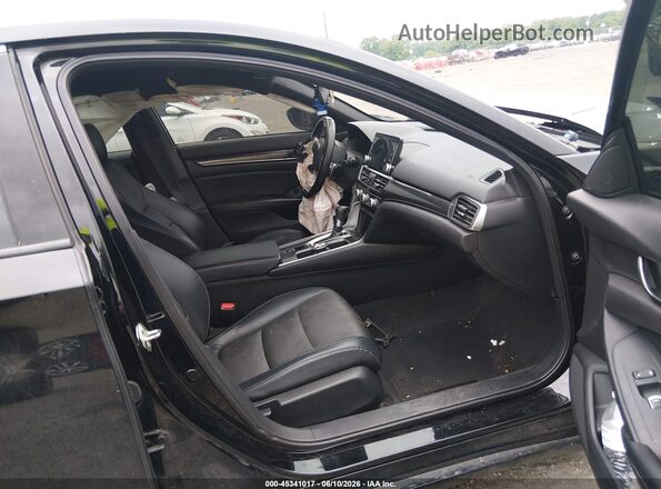 1HGCV1F3XJA094469 2018 HONDA ACCORD Черный Вид салона спереди