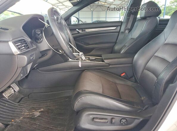 1HGCV1F3XJA227117 2018 HONDA ACCORD White წინა სალონის ხედი