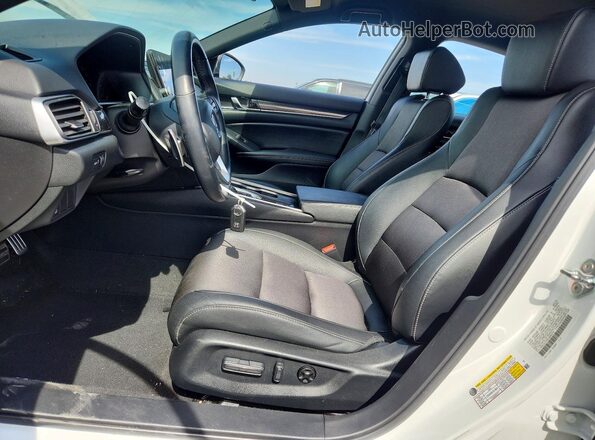 1HGCV1F3XKA082274 2019 HONDA ACCORD White Widok wnętrza z przodu