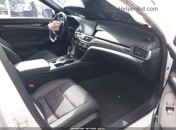 1HGCV1F3XKA162044 2019 HONDA ACCORD White Front interior view