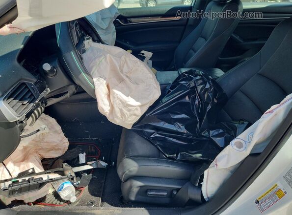 1HGCV1F3XNA110899 2022 HONDA ACCORD White 