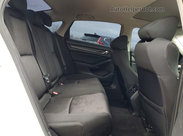 1HGCV1F43JA048734 2018 HONDA ACCORD White Widok tylnych siedzeń