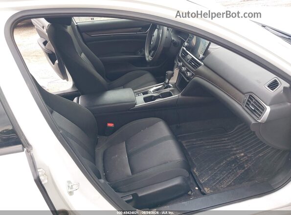 1HGCV1F44JA004001 2018 HONDA ACCORD White Սալոնի դիմացի տեսք