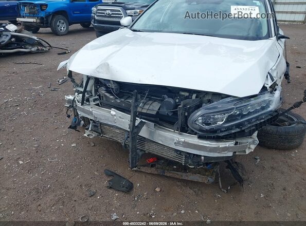 1HGCV1F44JA059788 2018 HONDA ACCORD White 