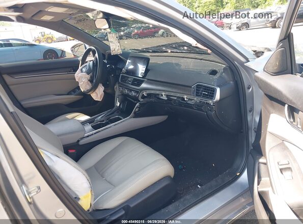 1HGCV1F46KA137179 2019 HONDA ACCORD Silver Սալոնի դիմացի տեսք