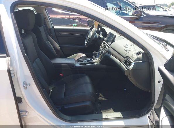 1HGCV1F47JA051944 2018 HONDA ACCORD White Front interior view