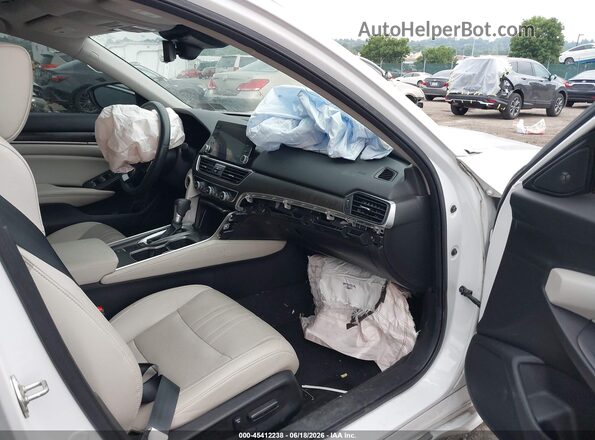1HGCV1F50KA128728 2019 HONDA ACCORD White Front interior view