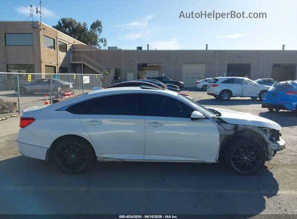 1HGCV1F51JA058588 2018 HONDA ACCORD White Սալոնի 360 աստիճան տեսք