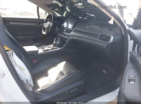 1HGCV1F56JA128361 2018 HONDA ACCORD White 