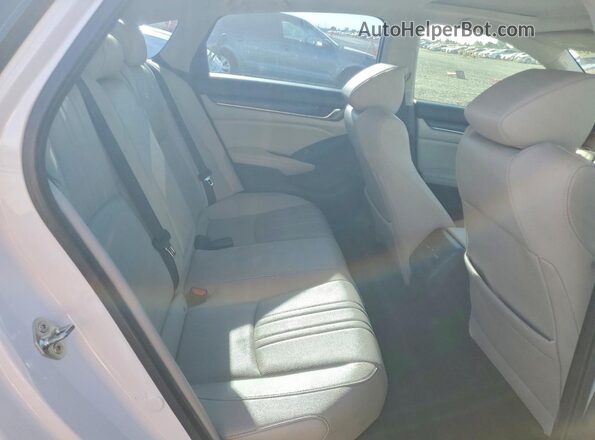 1HGCV1F56KA105437 2019 HONDA ACCORD White Вид задніх сидінь
